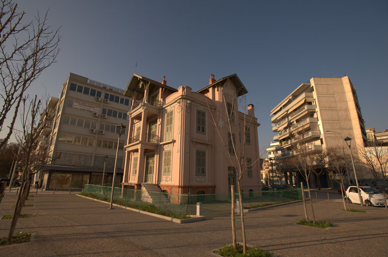 RESTORATION OF THE SURROUNDINGS OF A LISTED BUILDING ON ANAGENNISEOS STREET